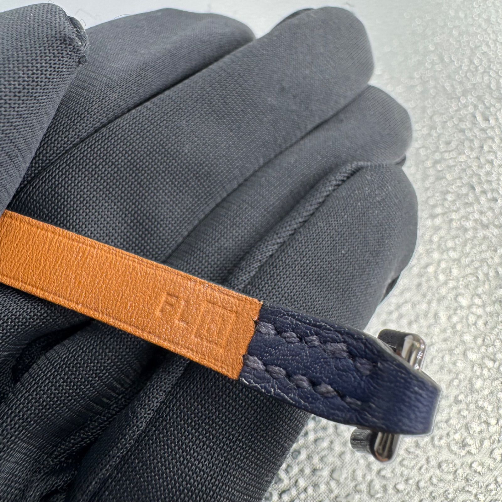 HERMESレザーブレスレット リヴァル ミニ ブルー ヴォースイフト R刻印 HERMES レザーブレスレット リヴァル ミニ ブルー ヴォー