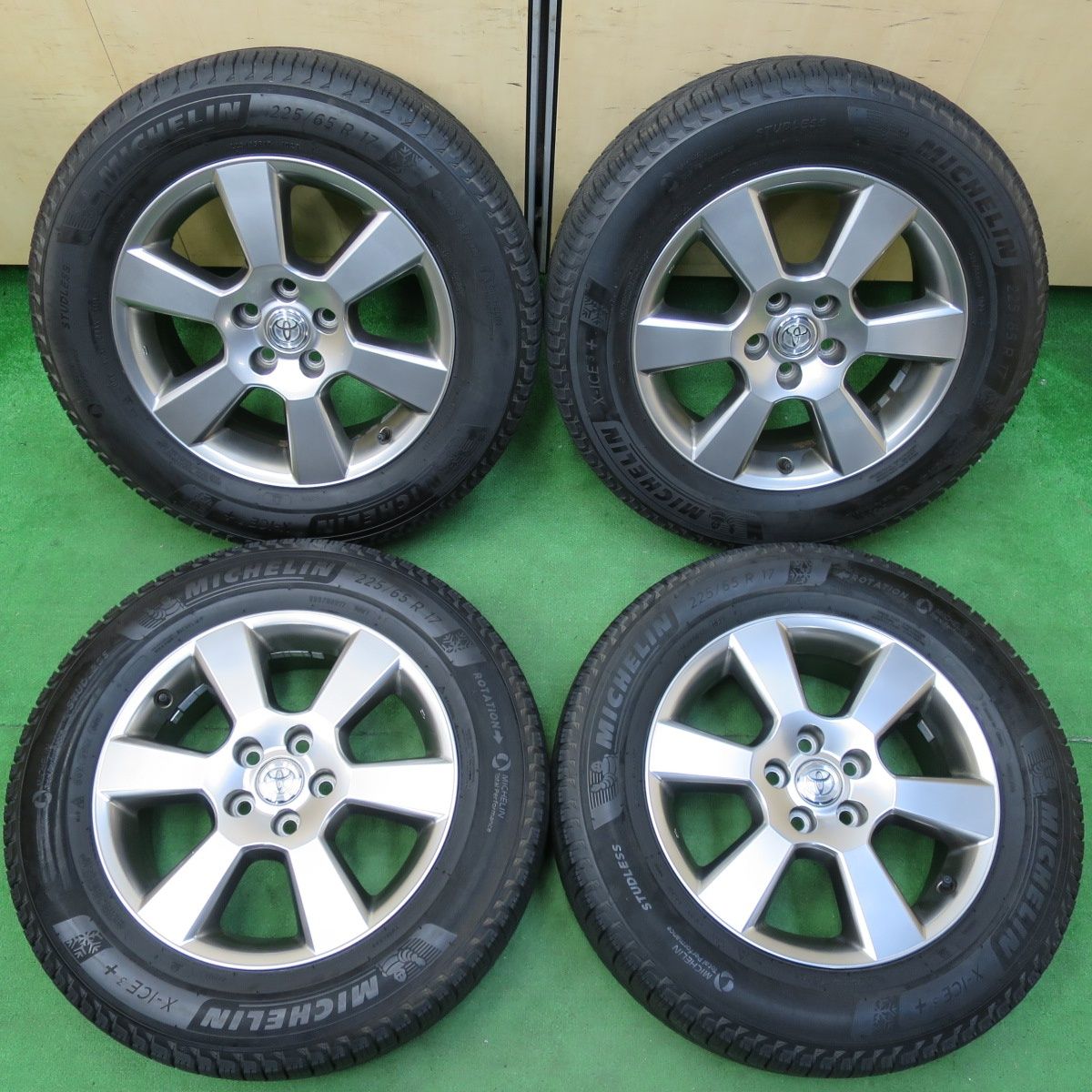 225/65R17 スタッドレス　ホイール付き　ハリアー　30アルヴェル 等 ショップ 225/65R17 スタッドレス ホイール付き ハリアー 30アルヴェル