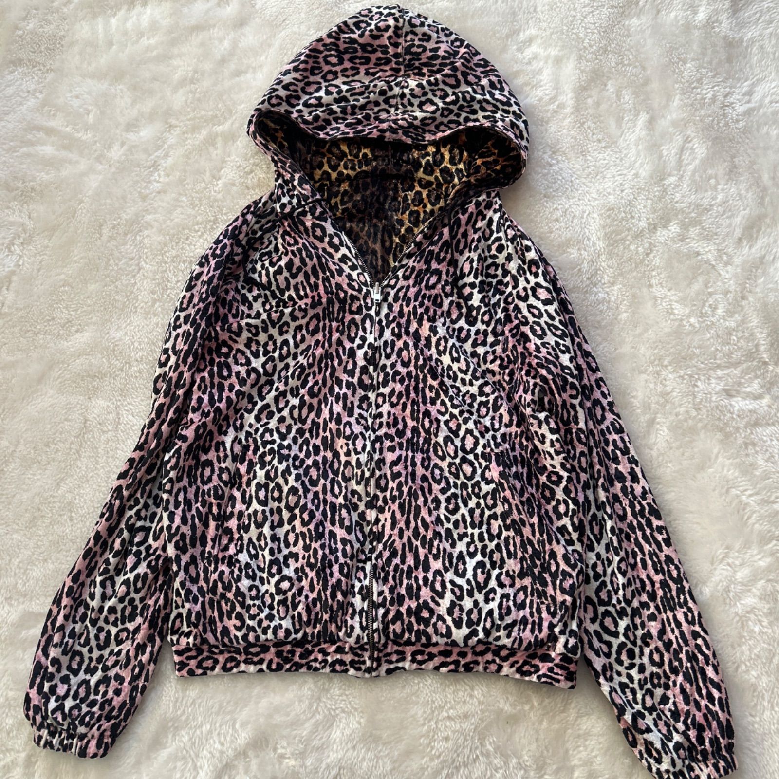 美品　WACKOMARIA　レオパード柄　ベロア地　パーカー 美品 WACKOMARIA レオパード柄 ベロア地 パーカー