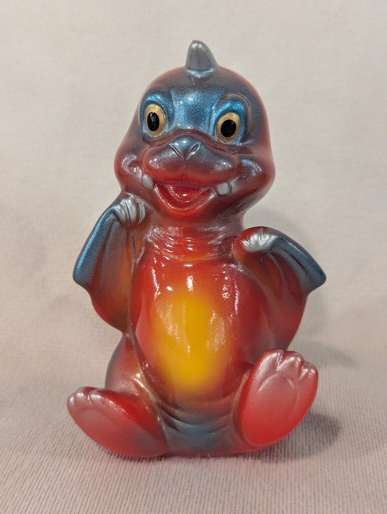 M1号 怪獣のたまご 赤ちゃんペギラ 赤成型