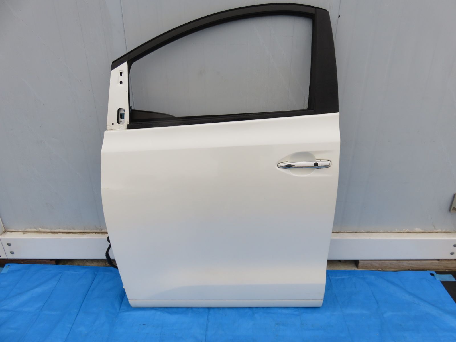 SFC2831 アルファード ヴェルファイア ANH20W ANH25W GGH20W GGH25W 純正 左フロントドア 助手席 左前ドア PWスイッチ 内張り付