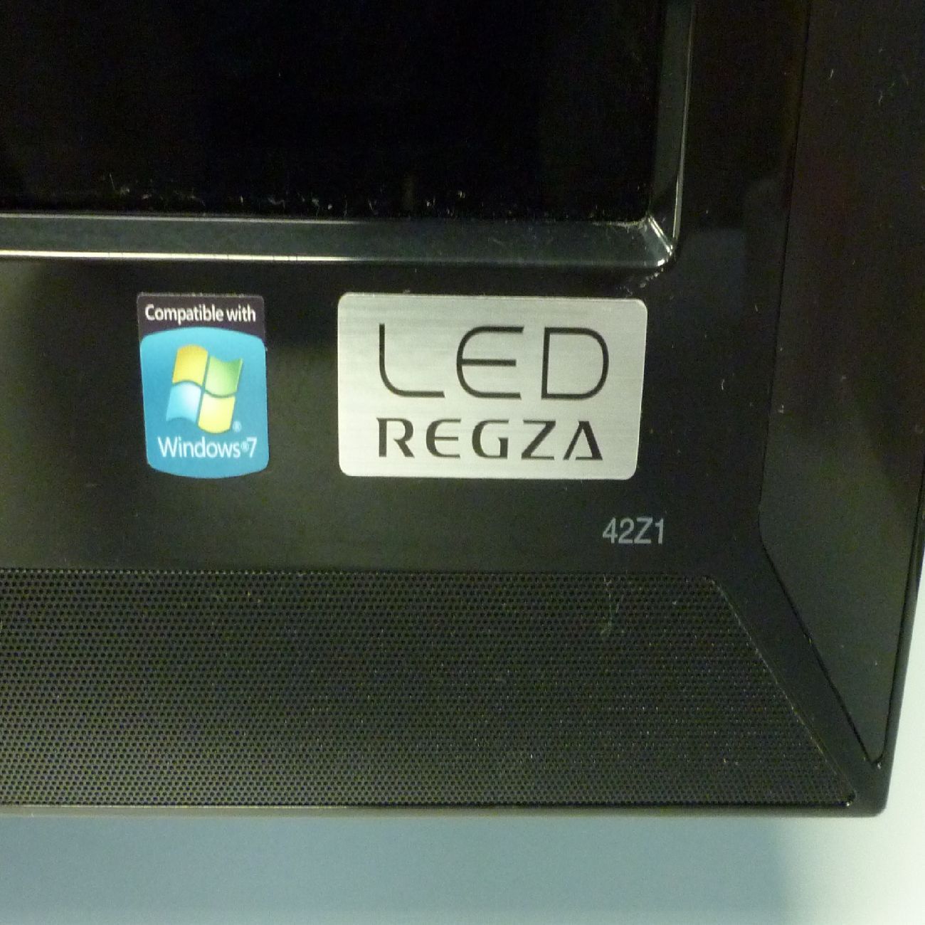 引取限定】TOSHIBA LED REGZA 42Z1 液晶テレビ 42インチ 東芝 幅102cm