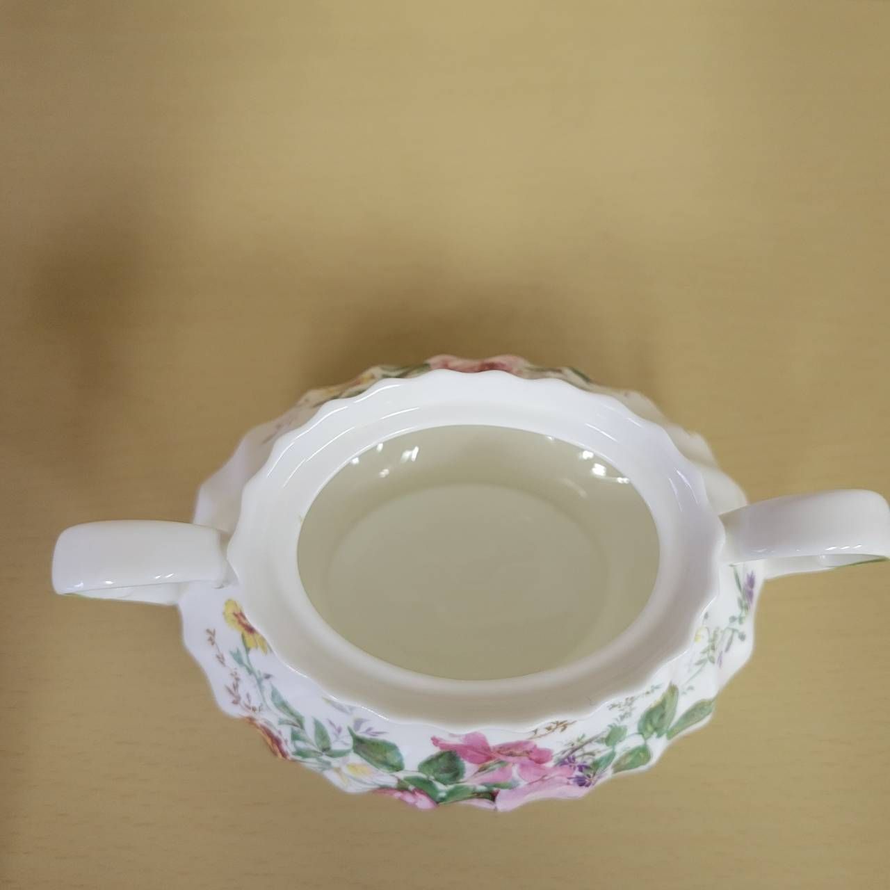 ロイヤルドルトン　アルカディア　シュガーポット　食器　キッチン　花柄    Royal Doulton
