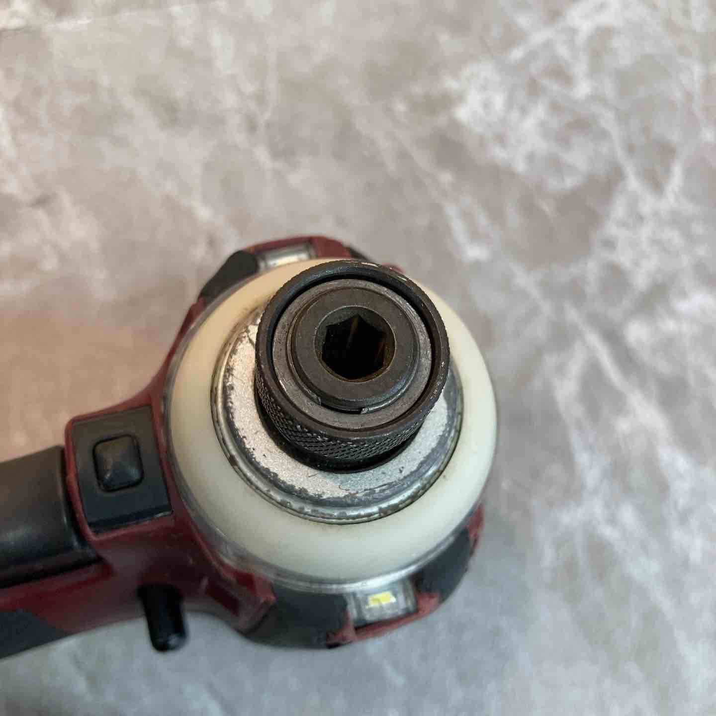 18V
