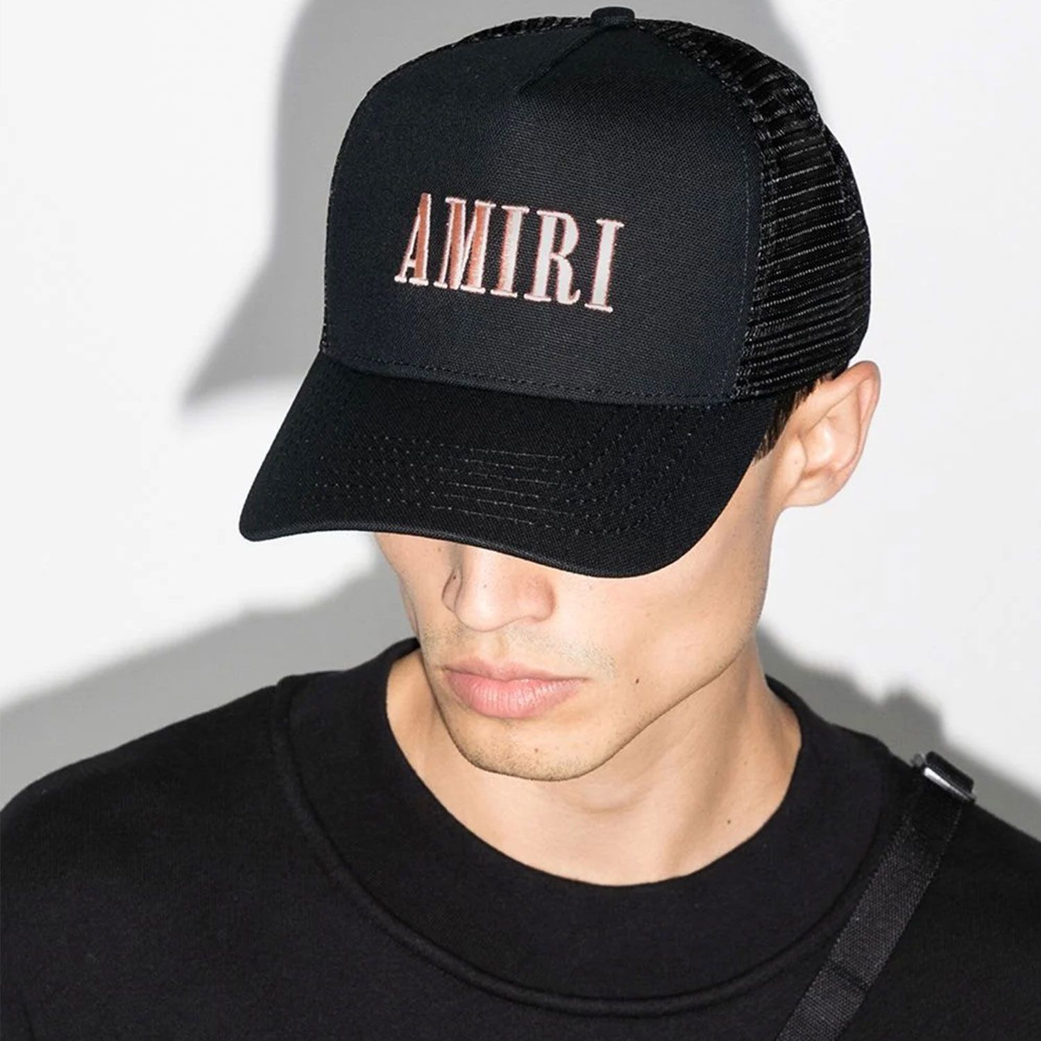 AMIRI(アミリ)☆AMIRI CORE LOGO TRUCKER HAT☆ブラック系 - メルカリ