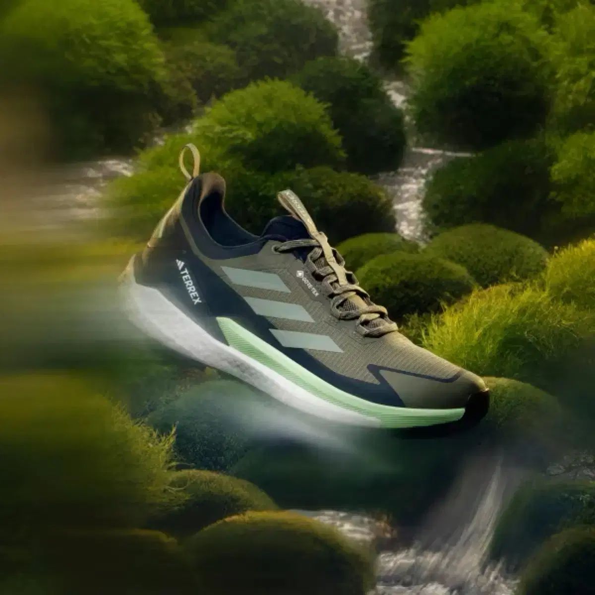 IE5104 adidas アディダス テレックス フリー ハイカー 2 ロー GORE-TEX ゴアテックス
