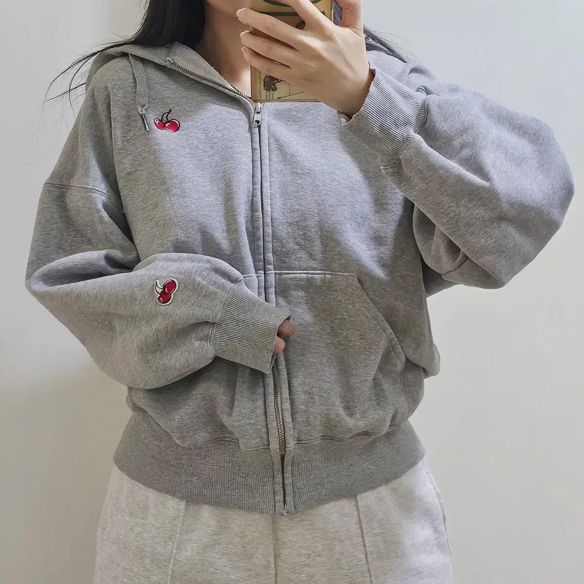 KIRSH(キルシー) グレー ジップアップパーカー フード付き