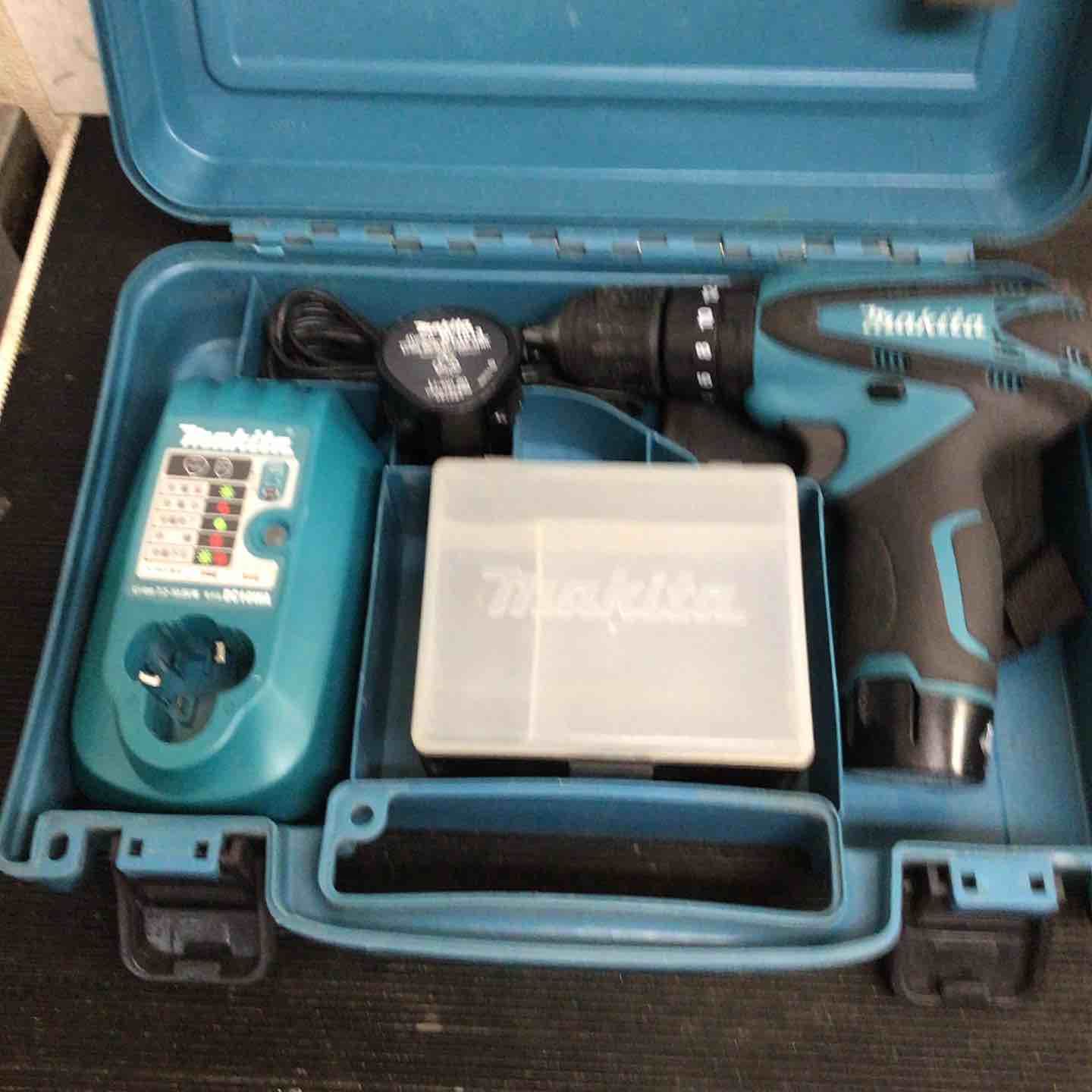 ◇マキタ(makita) コードレス震動ドライバドリル HP330DWX【町田店】 ◇マキタ(makita) コードレス震動ドライバドリル HP330DWX【町田