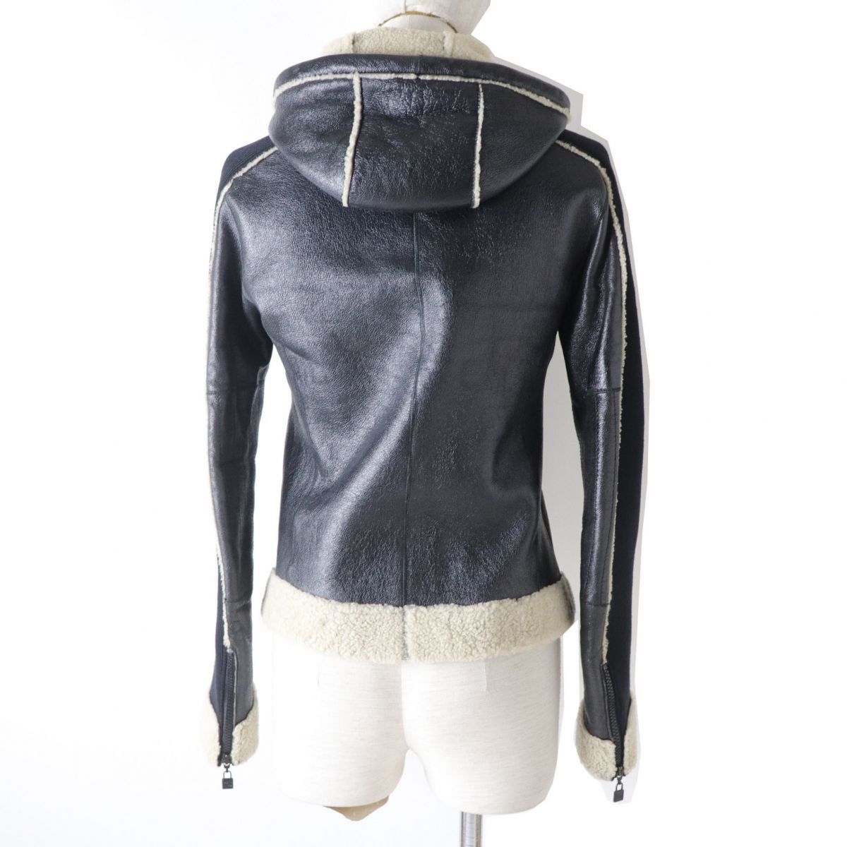 良品◎正規品 イタリア製 CHANEL シャネル 08A P33734 スポーツライン  