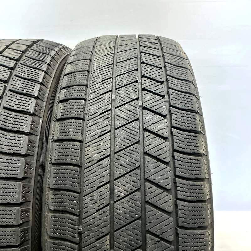 225|60R17 BRIDGESTONE BLIZZAK VRX3 2本 スタッドレスタイヤ ブリヂストン ブリザック VRX3 アルファード クルーガー ヴェルファイア エクストレイル フォレスター レガシィアウトバック など タイヤ 17インチ FFCRYSTALESIA_COM