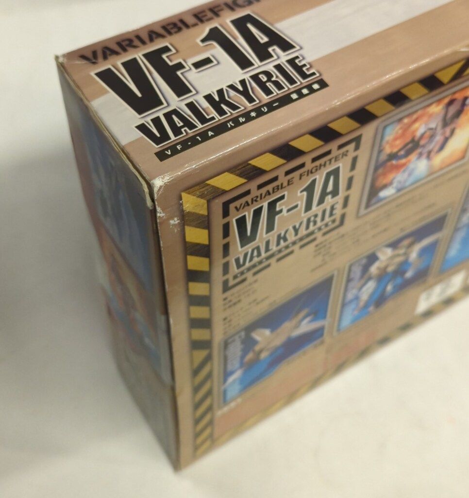 バンダイ (タカトク復刻) 超時空要塞マクロス VF-1A バルキリー