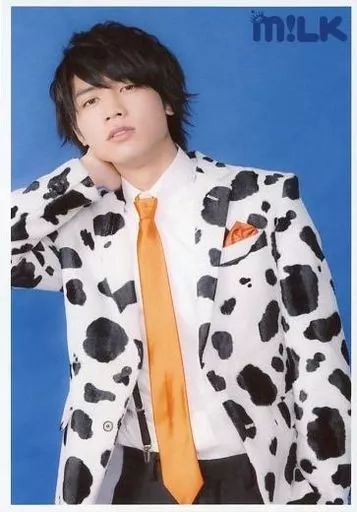 中古】生写真(男性) M!LK/板垣瑞生/上半身・衣装白.黒・牛柄・ネクタイ