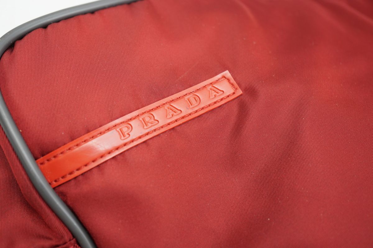 レッドライン 鍵付き