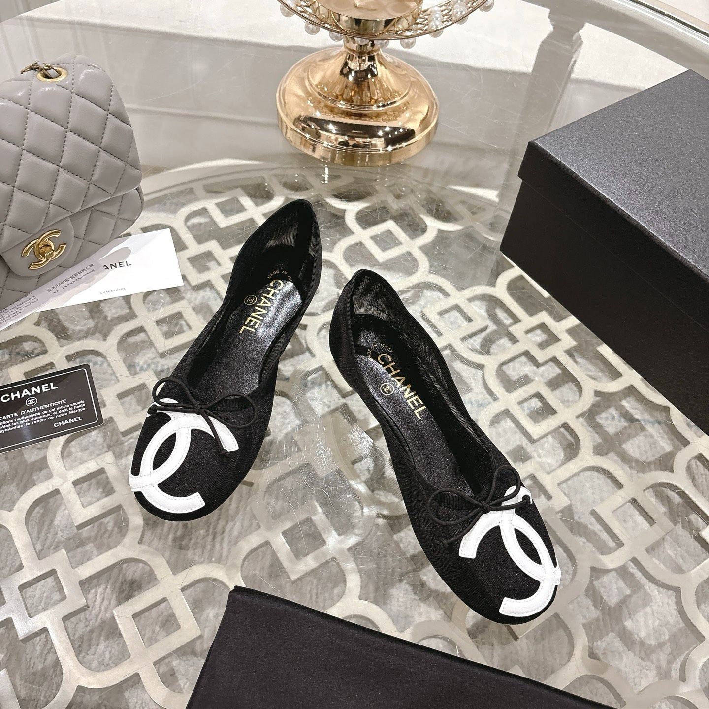 入荷確認済 25A そっと光るパールが上品【CHANEL】パンプス CHANEL シャネル 25A サマー バウ パンプス03-2 - メルカリ