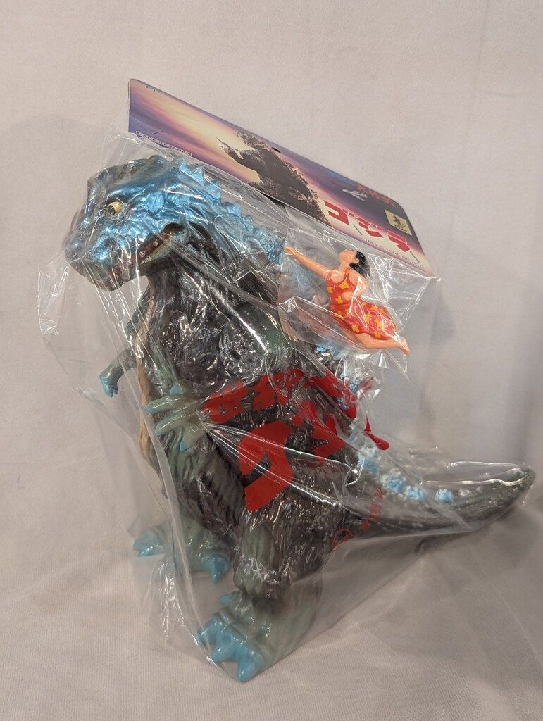 M1号 ひな形 ゴジラ 女性フィギュア付き ワンフェス2025夏 M1号】 ひな形ゴジラ 女性フィギュア付き かなりの目玉だったの