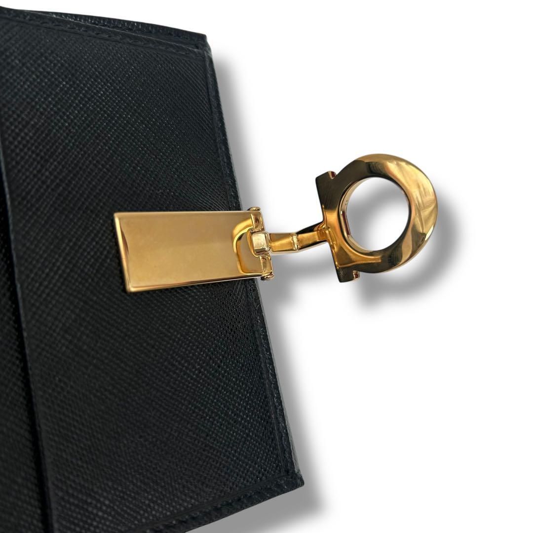 Ferragamo ガンチーニ