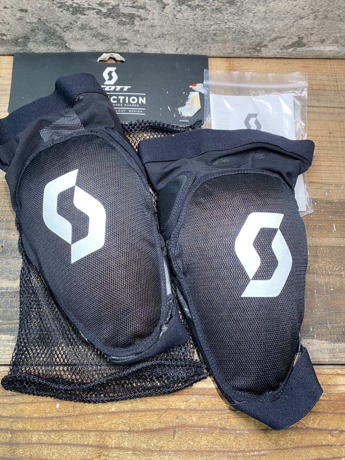 IR270 スコット SCOTT S ier 2 Knee Guards 黒 L