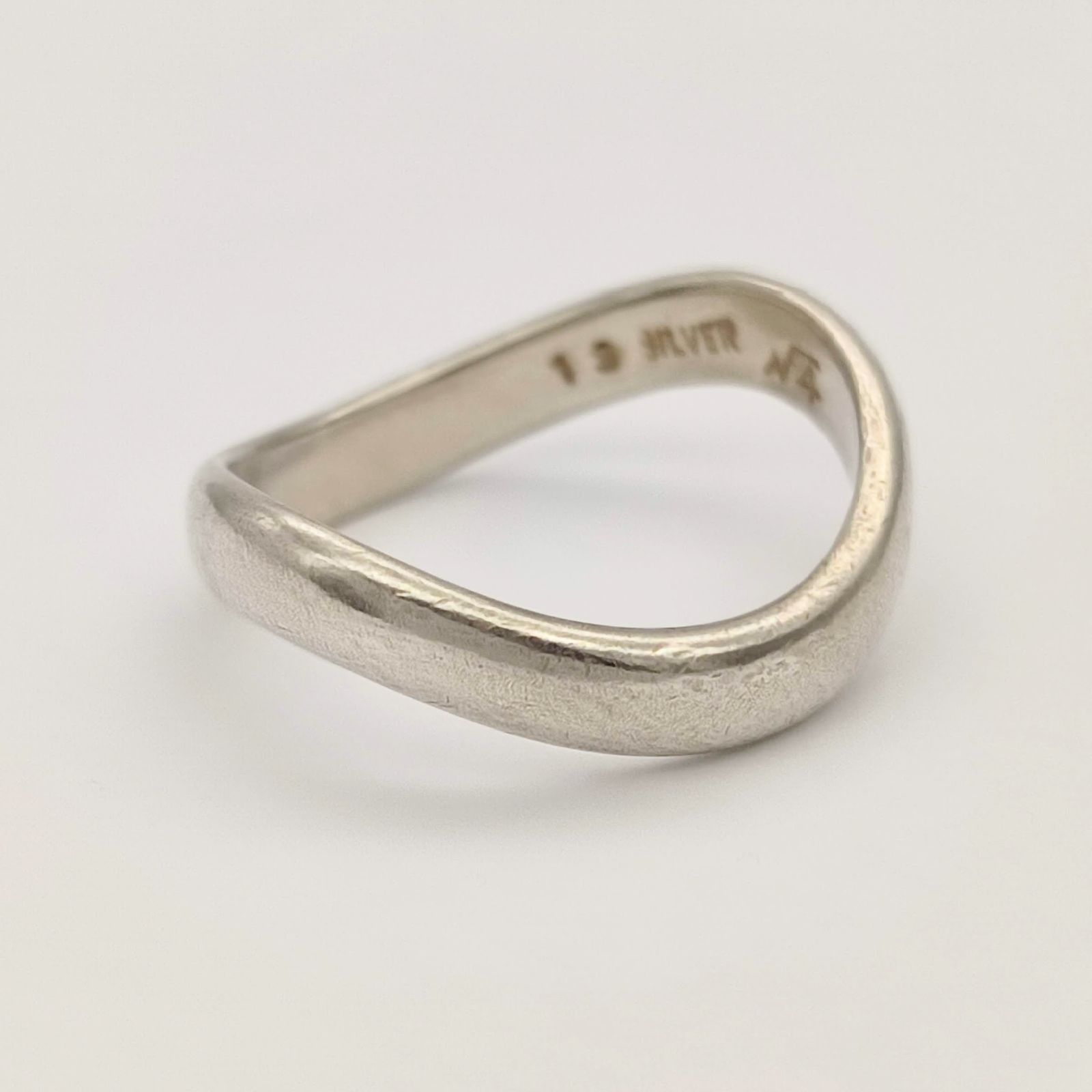 【　４℃　SILVER 刻印有　】　シルバー ウェーブ　デザイン リング　4℃ 美品】ウェーブデザインリング √4 SILVER シルバー925 13号