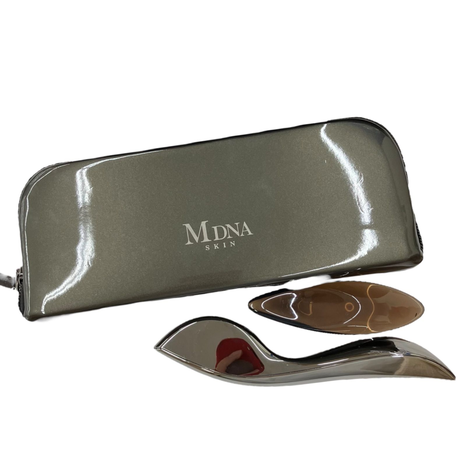 美顔器 MDNA SKIN MAGNETIC FLOW
