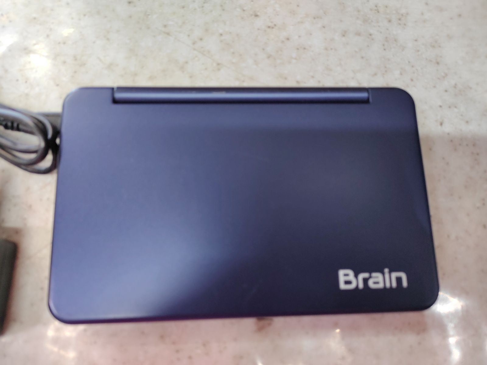 SHARP 電子辞書　Brain PW-SB4-W Amazon | シャープ カラ―電子辞書 Brain 大学生・ビジネスモデル