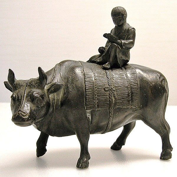 金属製置物 牛に乗り本を読む少年 No.140523-003 梱包サイズ60