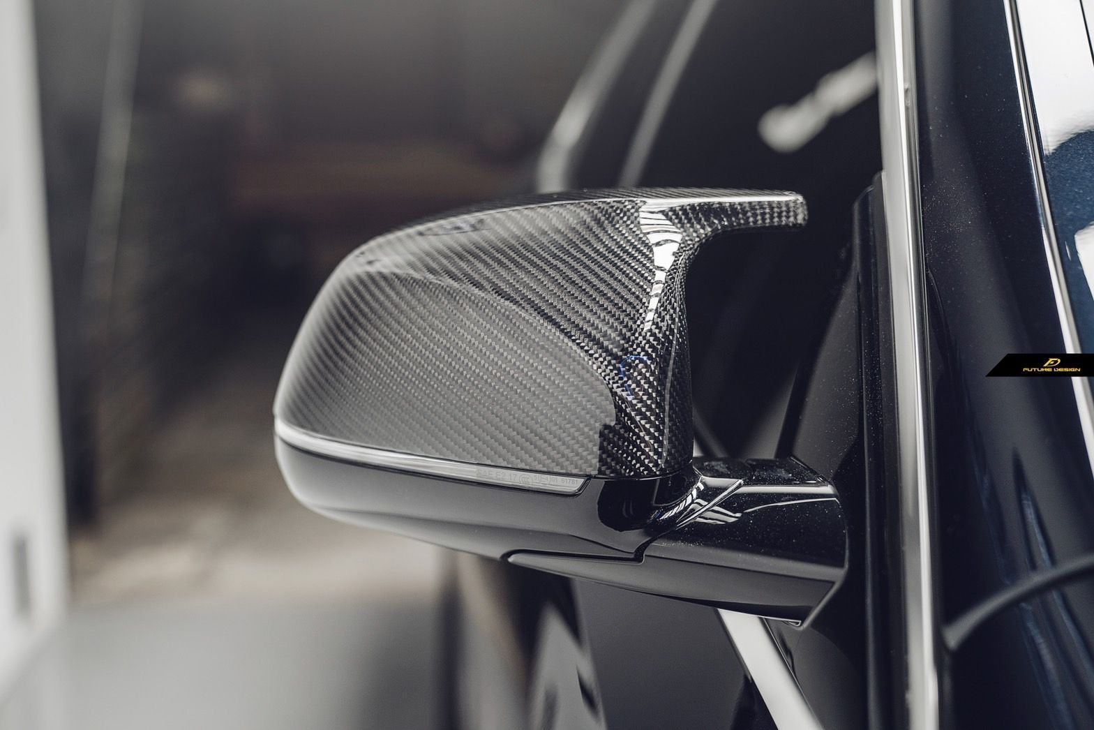 FUTURE DESIGN】BMW Xシリーズ X6 G06 ドアミラー用 本物Carbon 