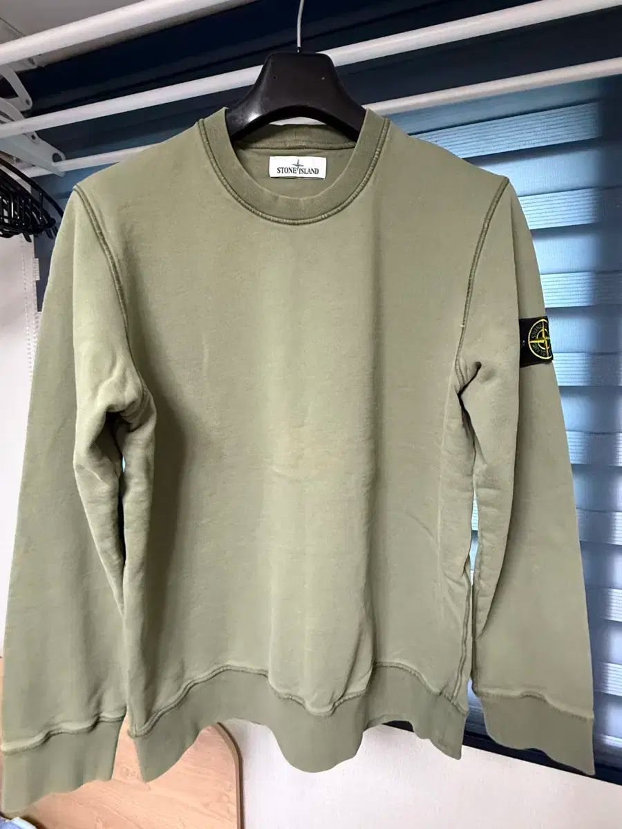 ストーンアイランド サイズ:XL 7515561A8 ワッペン付きハイネック  