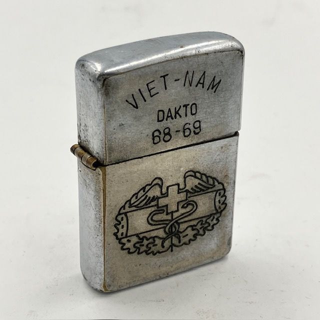 ZIPPO ベトナム 1968年 アメリカ陸軍「Combat Medic Badge（戦闘衛生兵