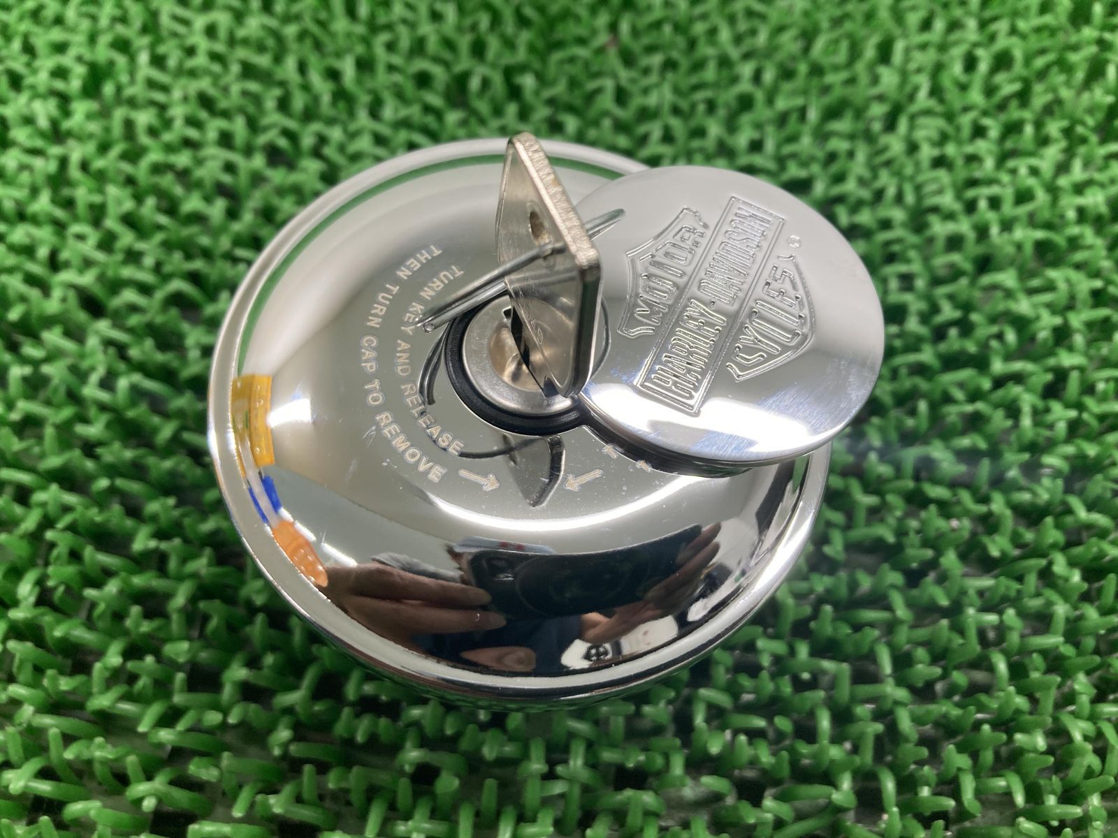 XL1200NS タンクキャップ 61100119A ハーレー 純正 中古 バイク 部品 アイアン スポーツスター 鍵付き コンディション良好 車検 Genuine