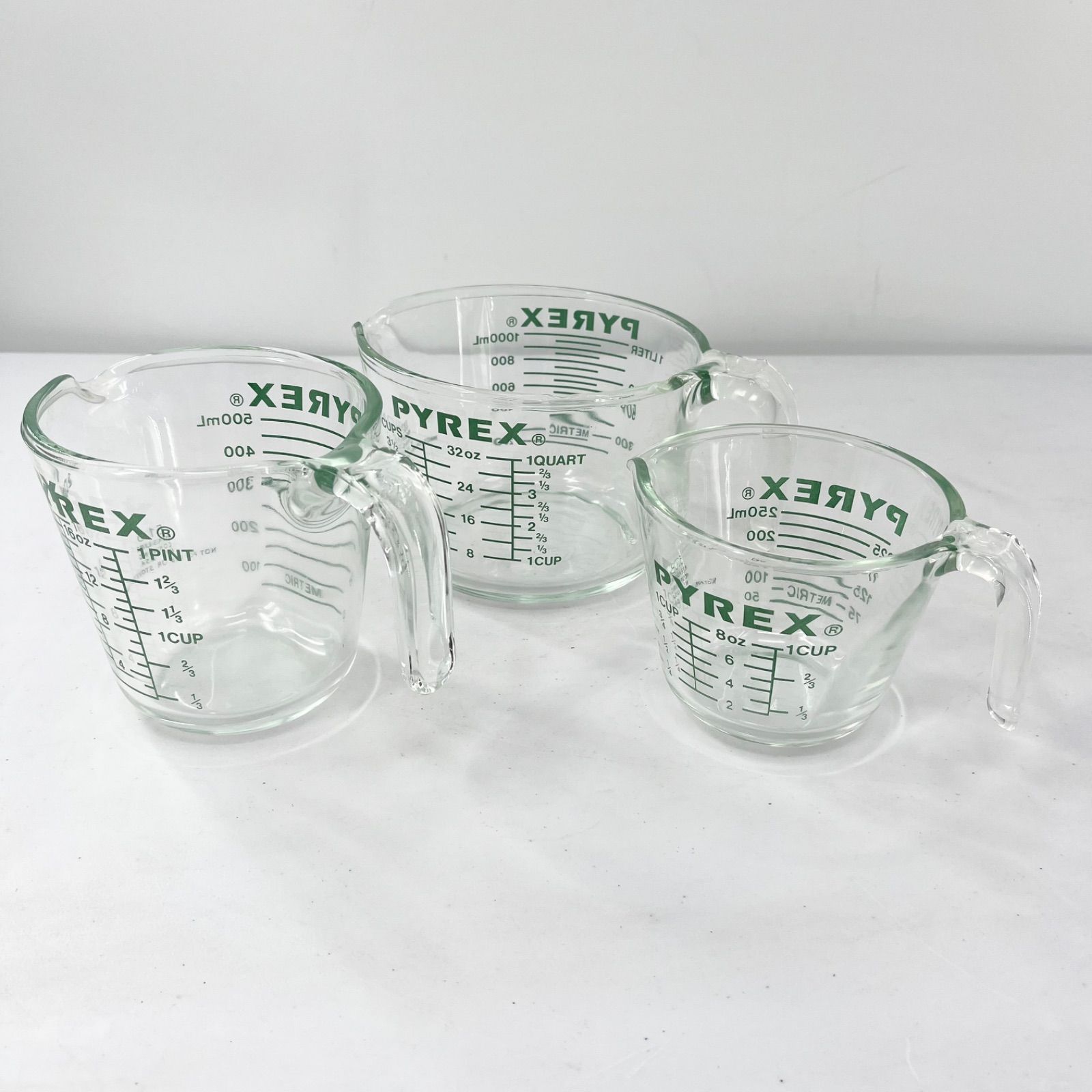 3点セット PYREX パイレックス 旧ロゴ 計量カップ 3点セット 1000ml 500ml 250ml ガラス 耐熱 キッチンツール オールドパイレックス