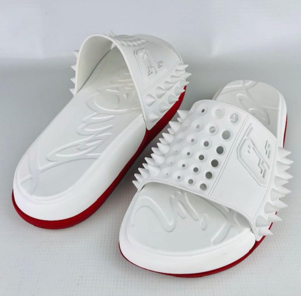 美品☆Christian Louboutin・クリスチャン ルブタン Take It Easy