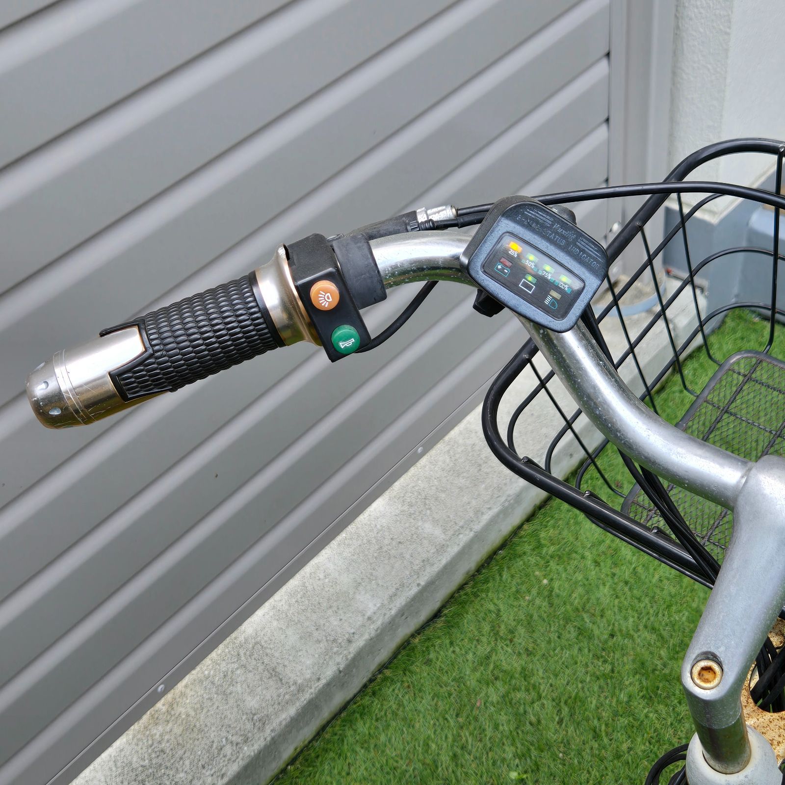 配送不可 直接引き渡し限定 電動アシスト自転車 20インチ 現状品