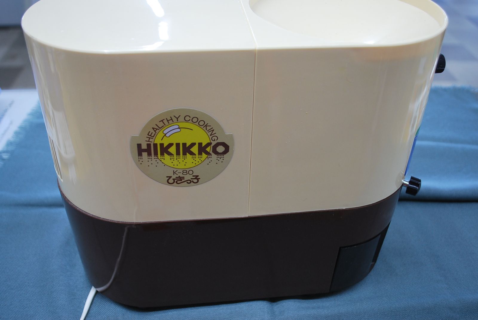 通販最新作家庭用製粉機　ひきっ子　HIKIKKO　K-80 　ひきっ粉 キッチン家電