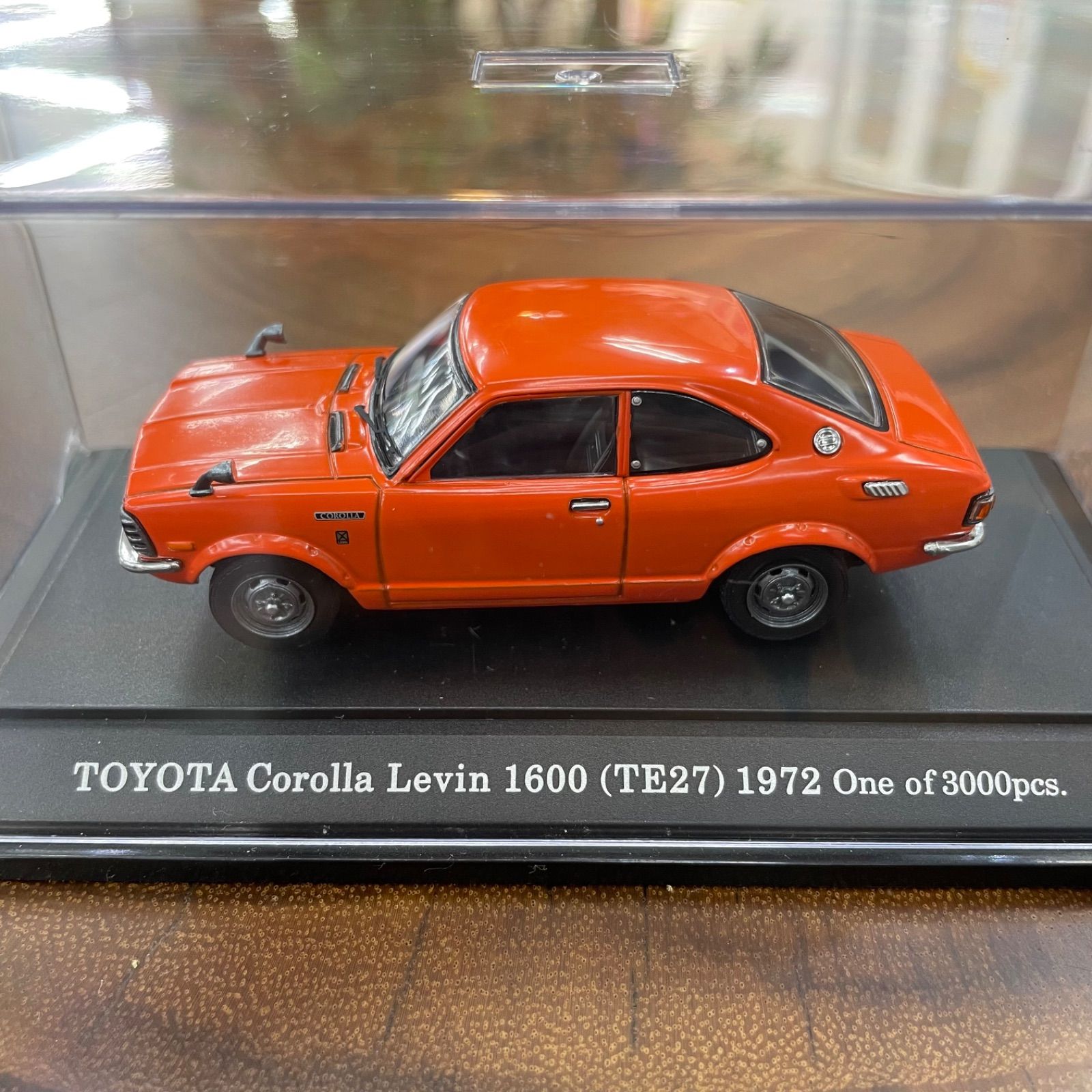 エブロ EBBRO 1/43 ミニカー TOYOTA カローラ CAROLLA レビン LEVIN 1600 (TE27) 平塚店 - メルカリ