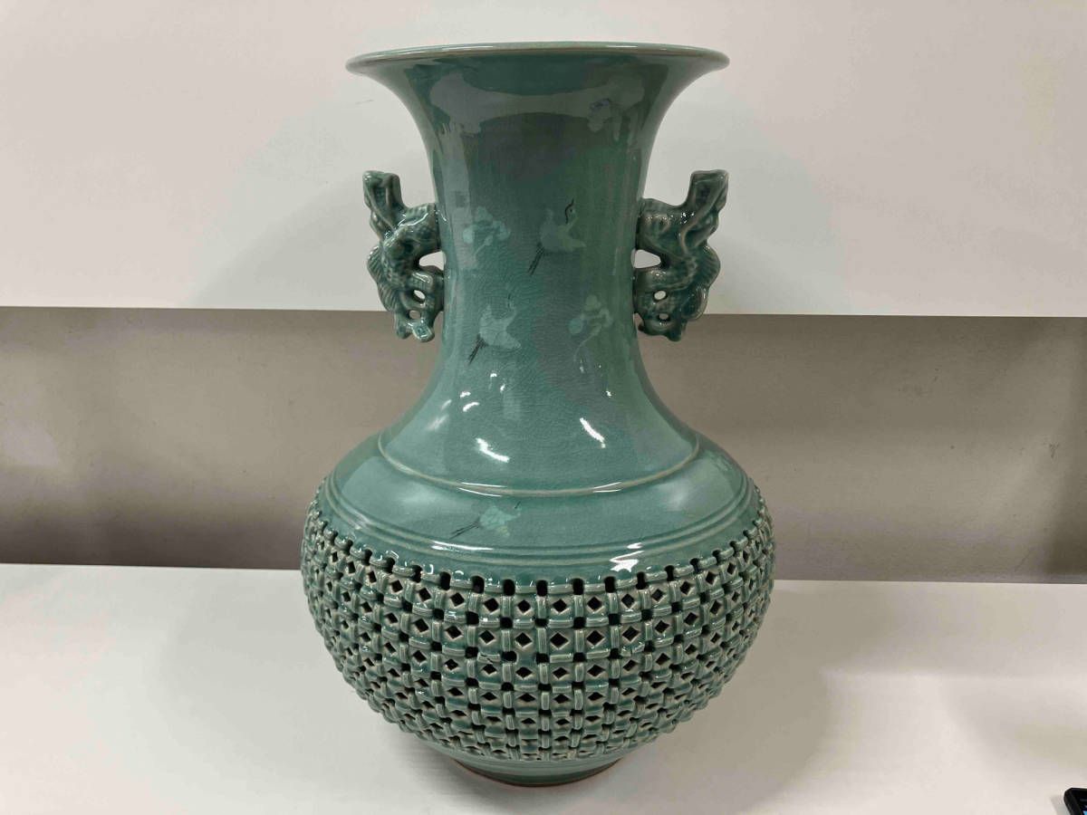 高麗青磁　天眞 壺（高さ40cm）透かし彫り 高麗青磁 天眞 壺（高さ40cm）透かし彫り