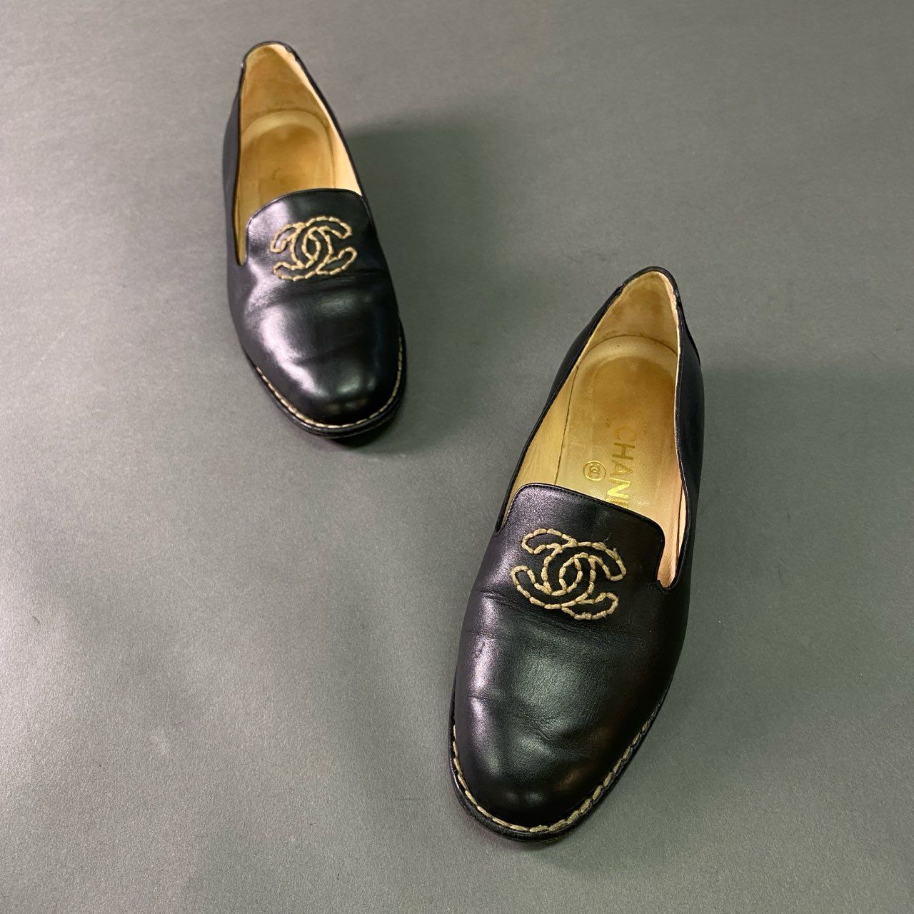 CHANEL オペラシューズ　36 楽天市場】シャネル CHANEL レザー ココマーク ラインストーン