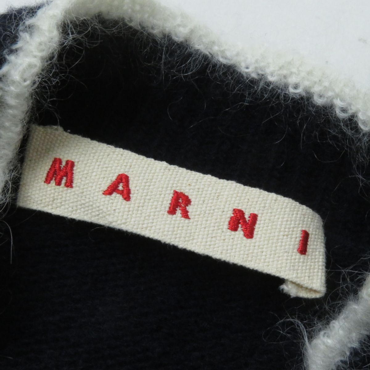 美品★正規品 MARNI マルニ 19AW モヘア混 ファネルネック 長袖 ニット／セーター レディース ネイビー×ホワイト 38 伊製 シンプル◎