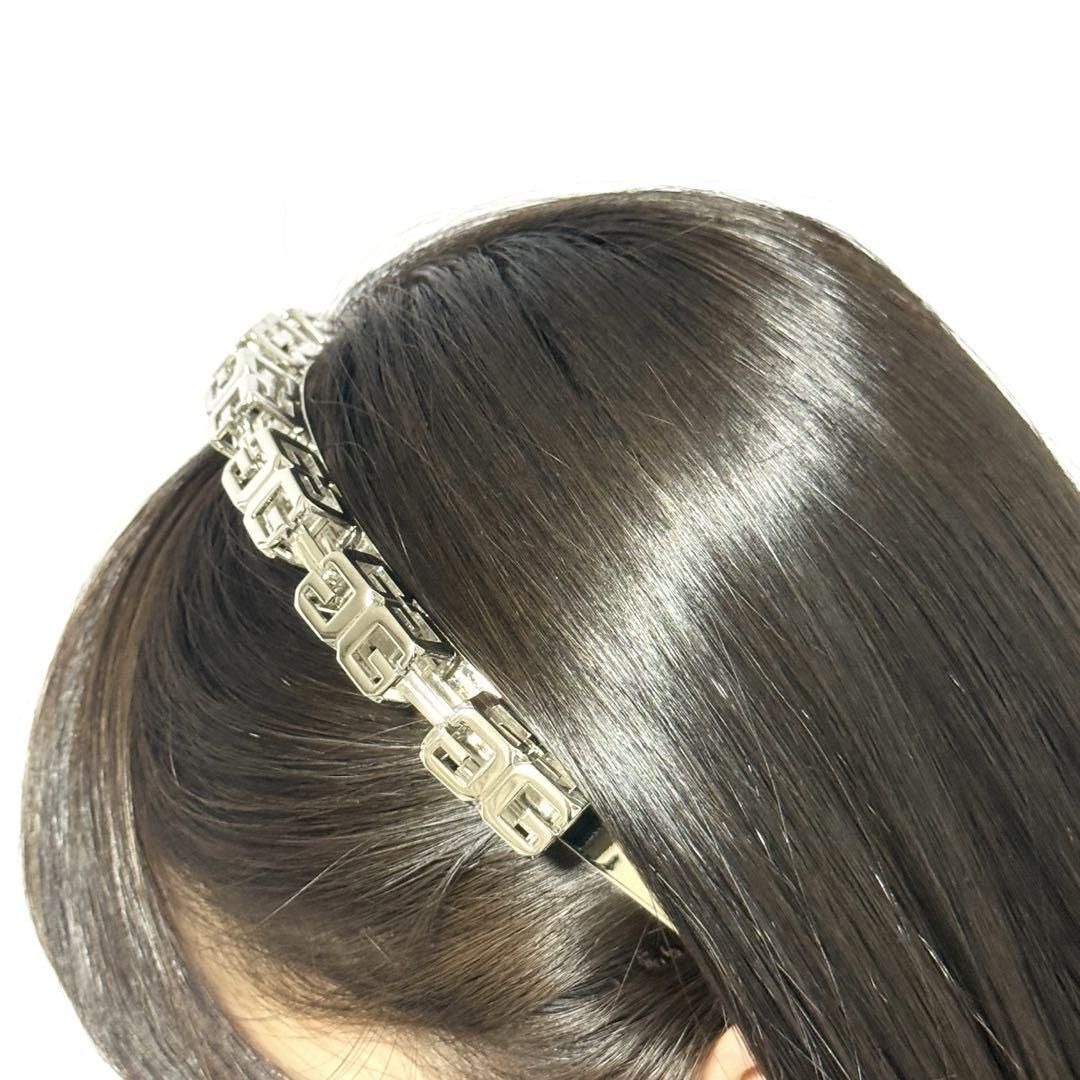 【希少】ジバンシィ　Gキューブ チェーン ヘッドバンド　カチューシャ　ヘアバンド 希少】ジバンシィ Gキューブ チェーン ヘッドバンド カチューシャ ヘア