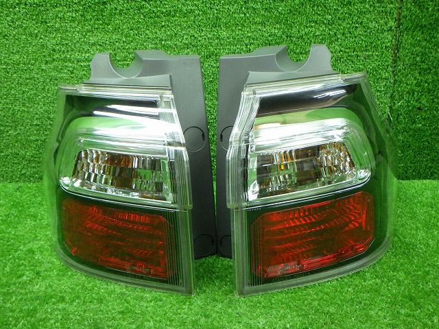 ステップワゴン RG1 後期 クリア テール P8027 左右　*あ ステップワゴン スパーダ RG1 後期 クリア テール P8027 左右 *あ