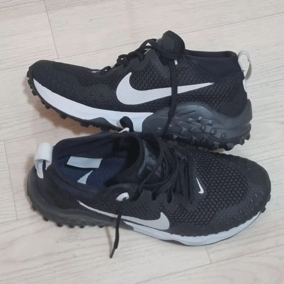 タイムセールも有。 NIKE ナイキ ワイルドホース 7 245 新品続々入荷中！