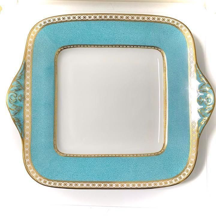 WEDGWOOD ウェッジウッド ユーランダー ターコイズ プレート スクエア 陶器 皿 美術 ケーキ スイーツ サンドイッチ 来客 大皿 パーティー コレクション ケーキ スウィーツ おもてなし ホーム インテリア クリスマス 正月 集まり 宴会