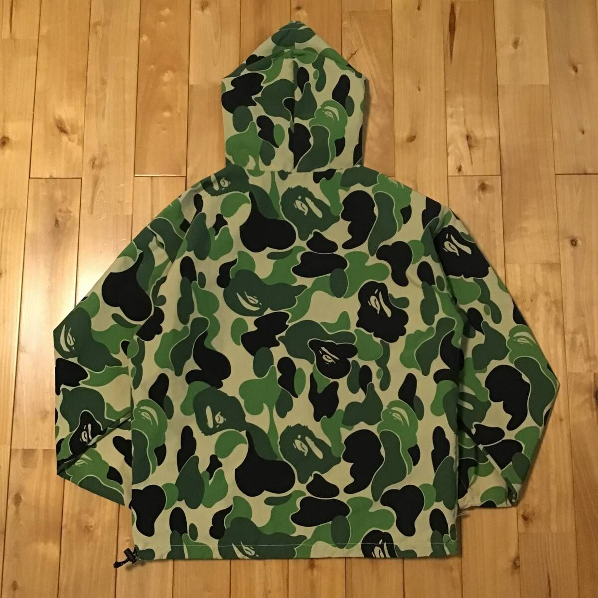 a bathing ape リバーシブルジャケット A BATHING APE® リバーシブル パデッドジャケット | グリーン