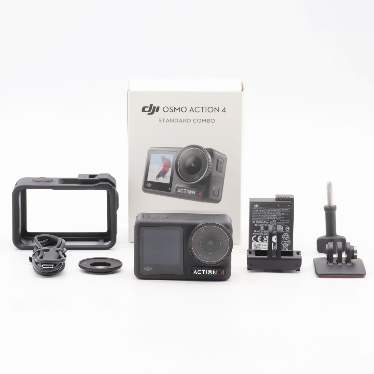 DJI アクションカメラ Osmo Action 4 スタンダードコンボ 4K|120fps対応 防水アクションカメラ 1|1.3インチセンサー搭載 驚きの低照度性能 10-bit - D-Log M カラーパフォーマンス