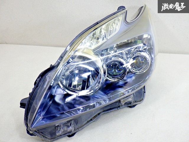 プリウスα前期右ライト（運転席側） H)トヨタ プリウス⁄ZVW30 純正