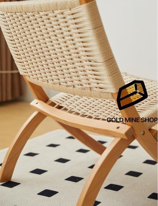 折り畳み編みの椅子です ラタンチェア ダイニングチェアー チェア