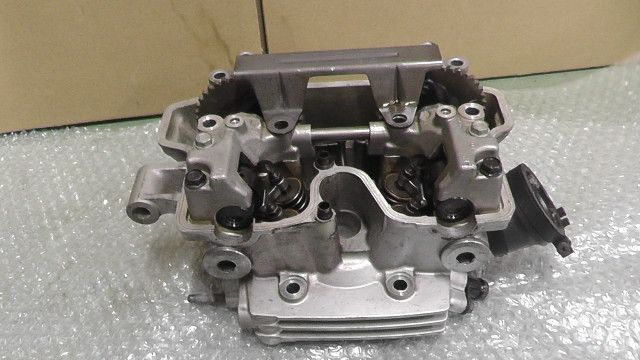 VTR250 FI　MC33-1400xxx　の　シリンダーヘッド　2:#1694485071