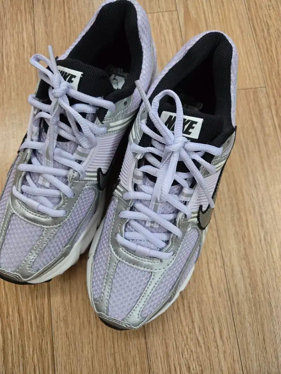 NIKE ナイキ ズーム ボメロ 5 245 サイズ