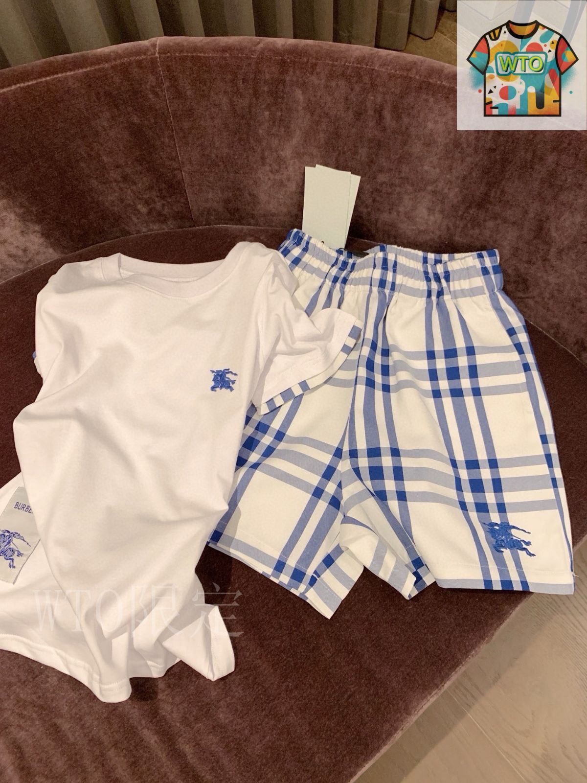 今日WTO】Burberry Embroidered Logo Top & Check Shorts Set