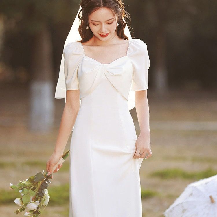 2025ウェディングドレス ロングドレス 二次会 半袖 サテン 結婚式 前撮り ワンピース お誕生会です シンプル 白 ブライダル 花嫁 ウエディ