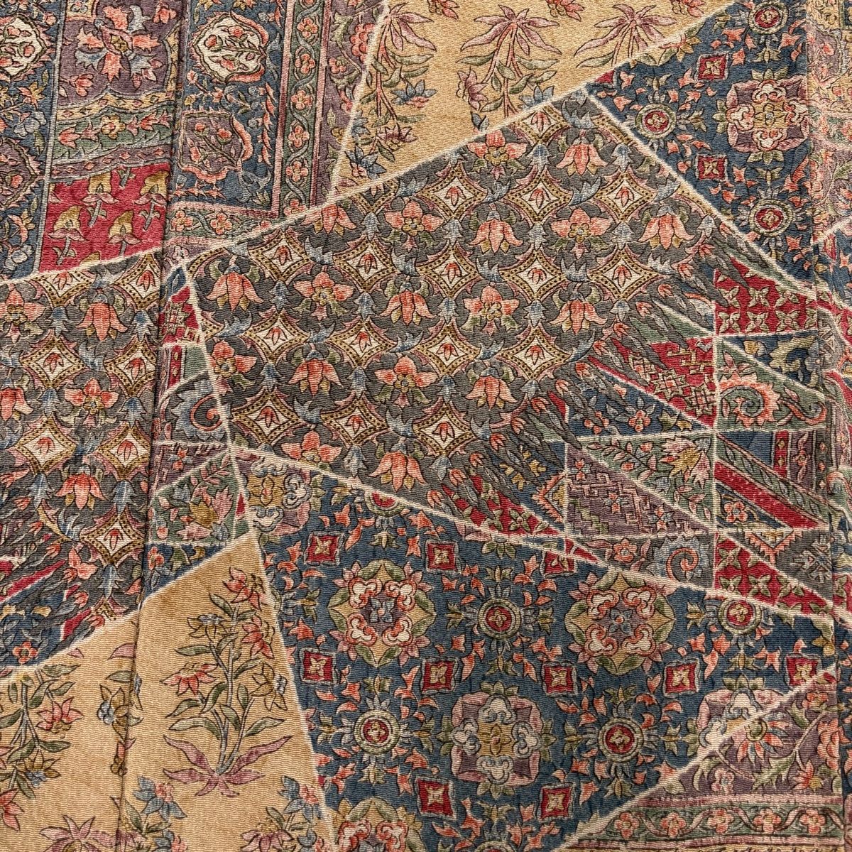 ★専用★美品 小紋 鮫小紋 紅紫色 身丈156.0cm 裄丈64.5cm 袷 江戸小紋 身丈156cm 裄丈64cm M 袷 鮫 紫 正絹 名品 【中古